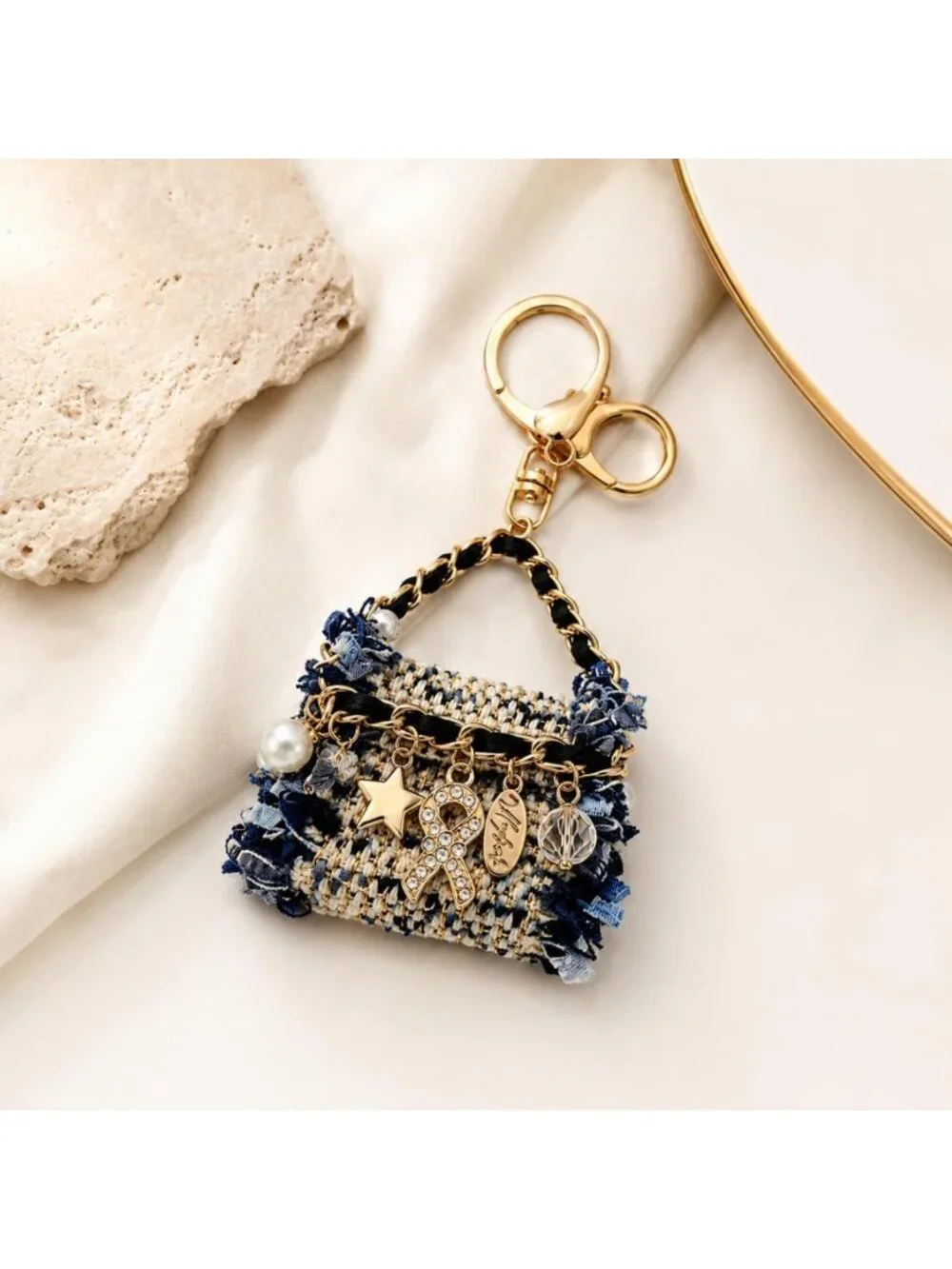Chic Tweed Check Mini Bag Keychain - Stylish Accessory for Everyday Use